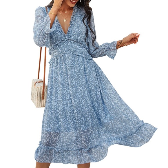 Dresses & Skirts - Chiffon Maxi Dress